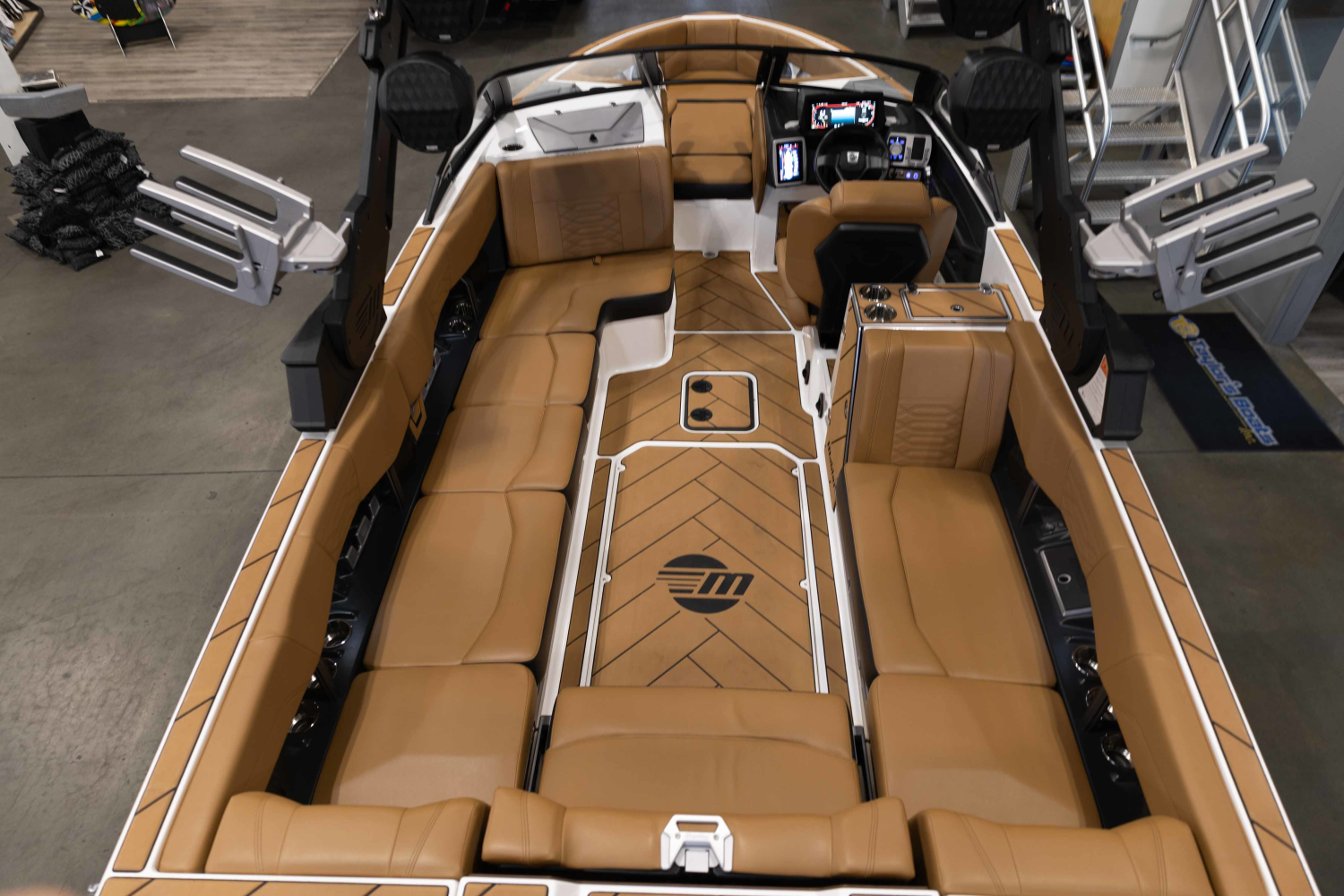 2023 Malibu Boats 25 LSV