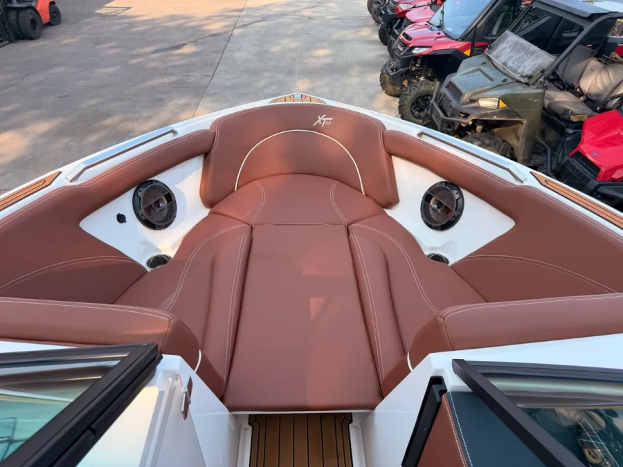 2022-mastercraft-xt25-146959-image4.webp