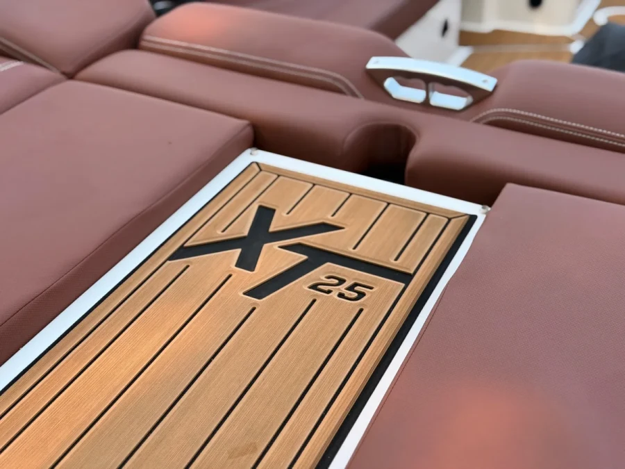 2022-mastercraft-xt25-146959-image6.webp