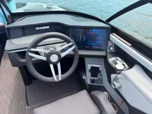 2026-mastercraft-xt24-146961-image2.webp