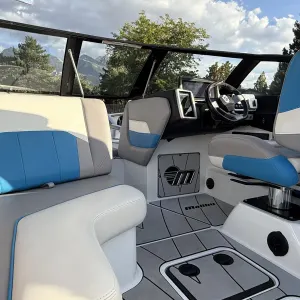 2021-malibu-wakesetter-25-lsv-146962-image4.webp