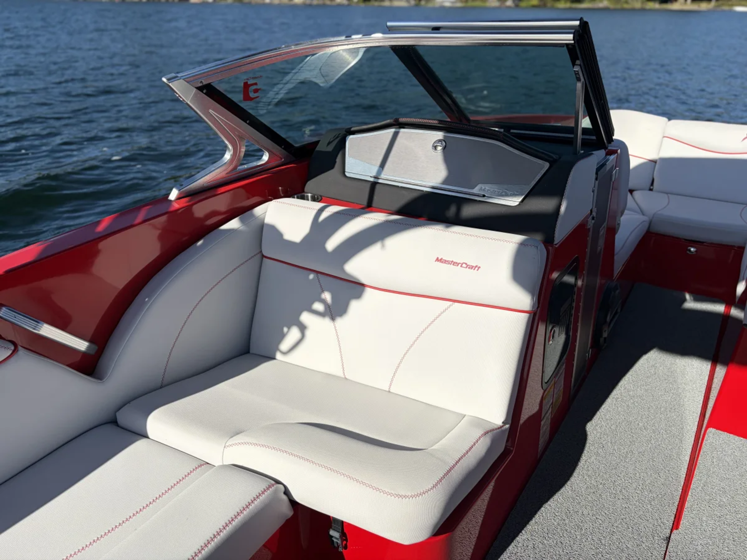 2018 MasterCraft X23