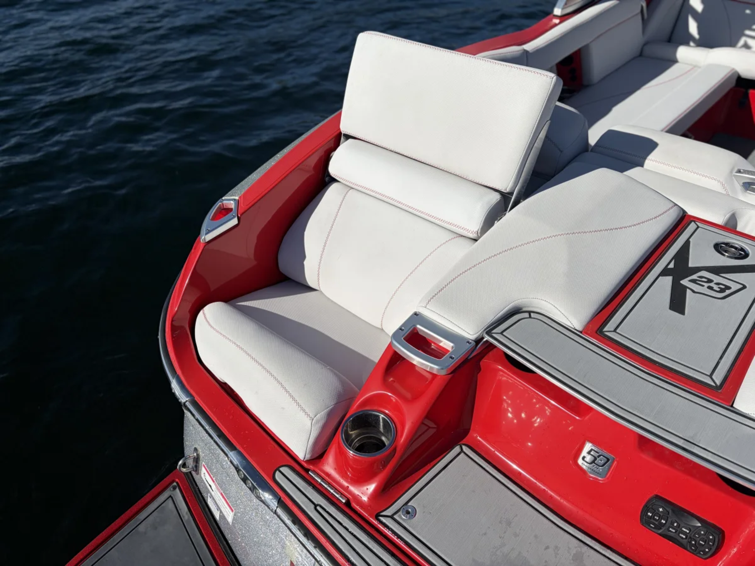 2018 MasterCraft X23
