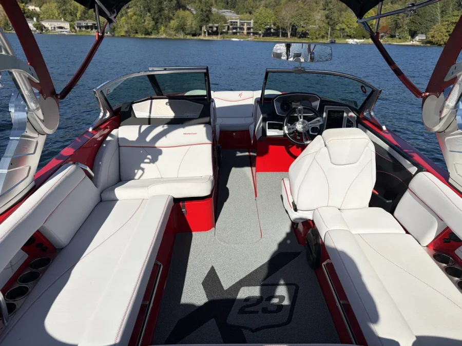 2018-mastercraft-x23-146963-image7.webp
