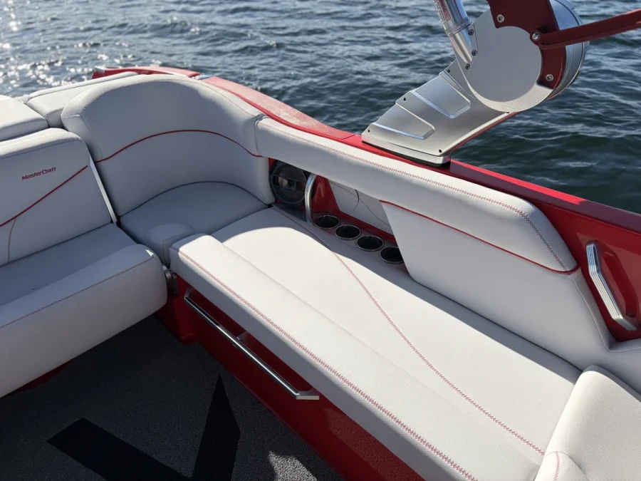 2018-mastercraft-x23-146963-image9.webp