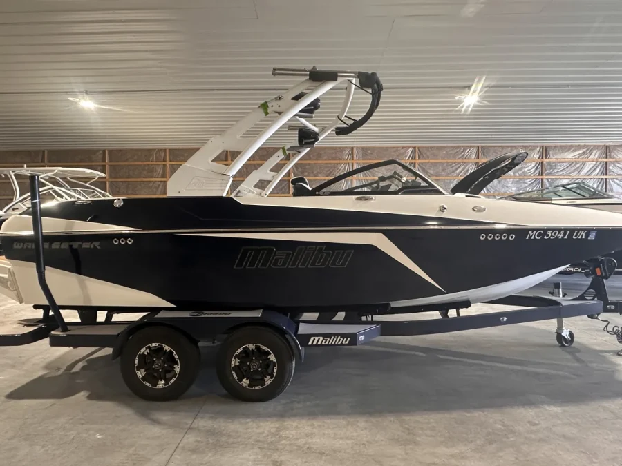 2019-malibu-21-mlx-146964-image3.webp