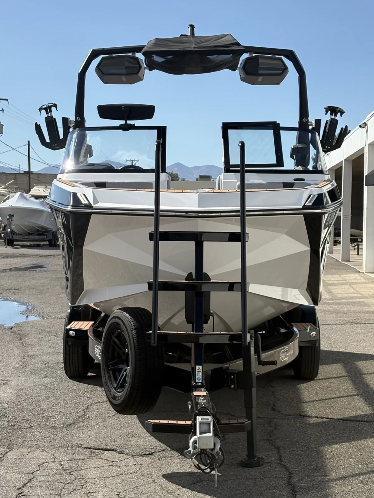 2024 23' Super Air Nautique G23 Bowrider
