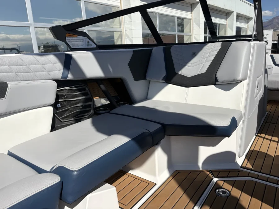 2024-nautique-g23-146967-image7.webp