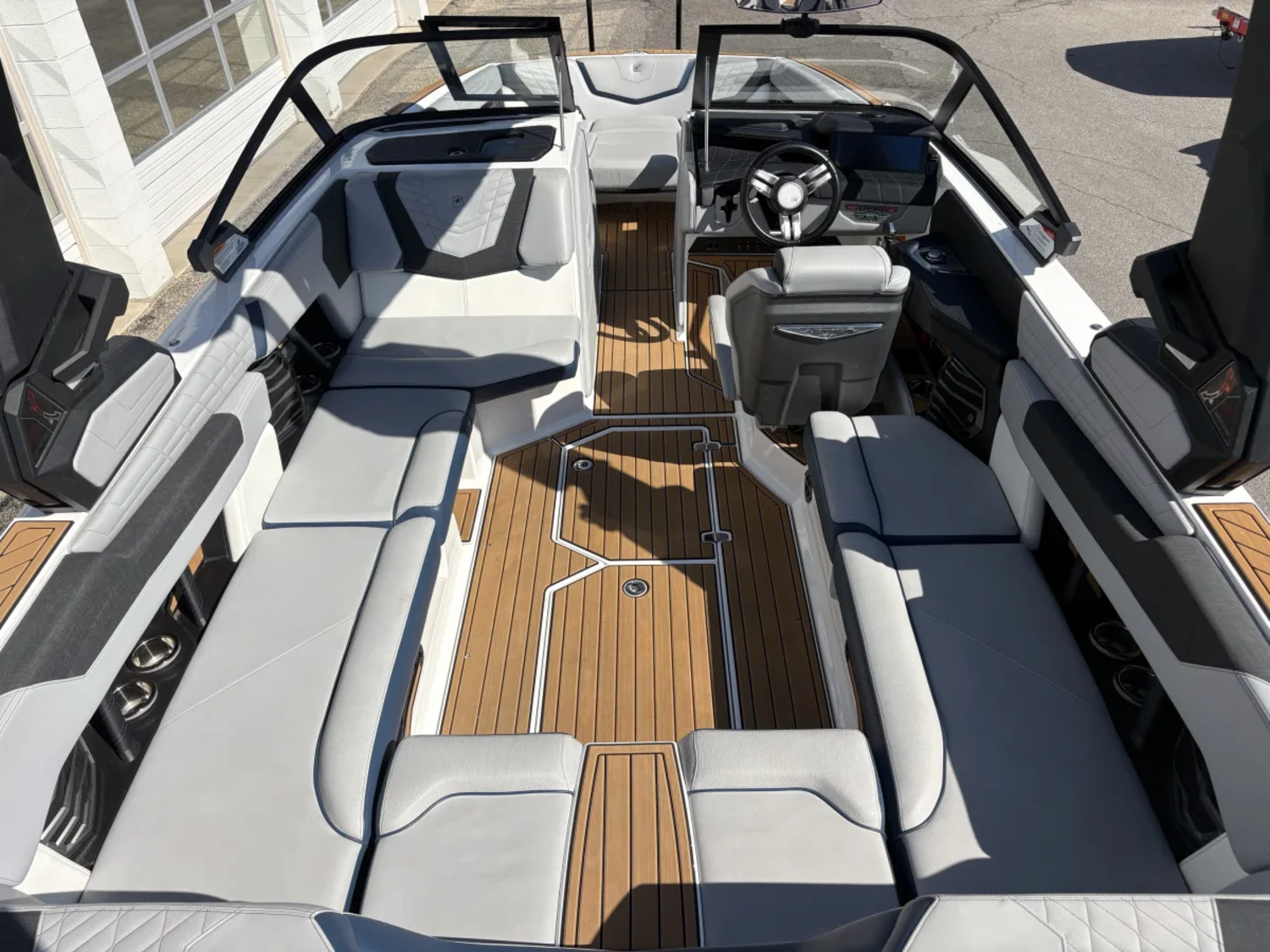 2024 23' Super Air Nautique G23 Bowrider