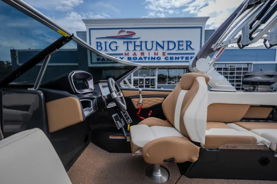2021-mastercraft-x24-146970-image14.webp