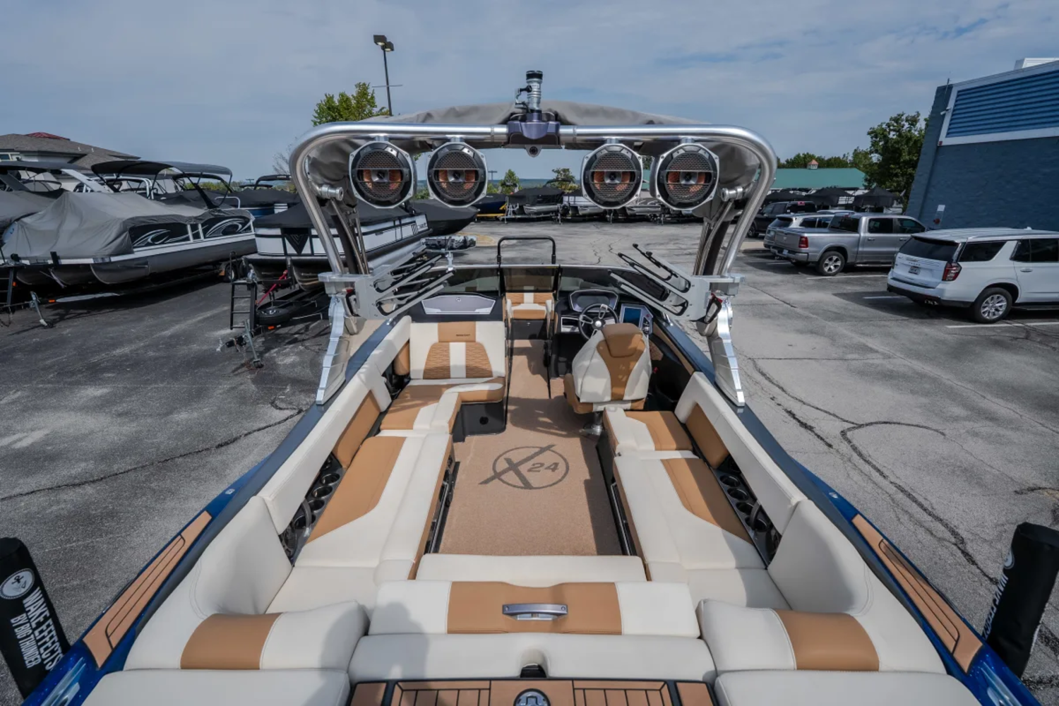 2021 MasterCraft X24
