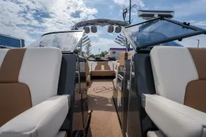 2021-mastercraft-x24-146970-image20.webp