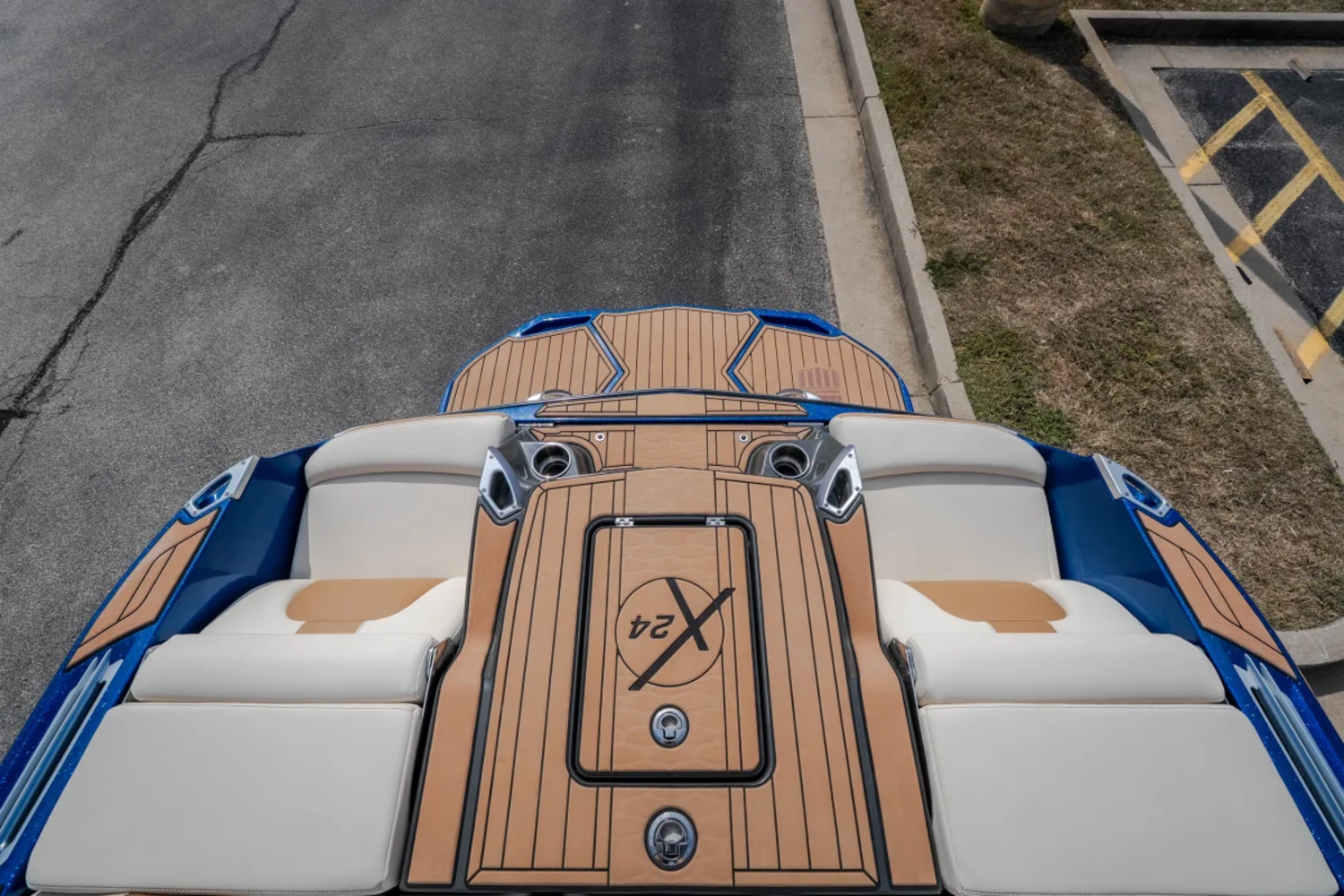 2021 MasterCraft X24