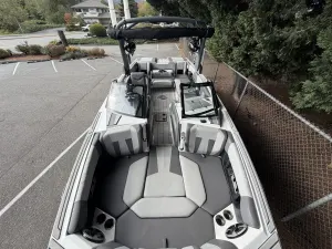 2021-malibu-wakesetter-24-mxz-146977-image15.webp