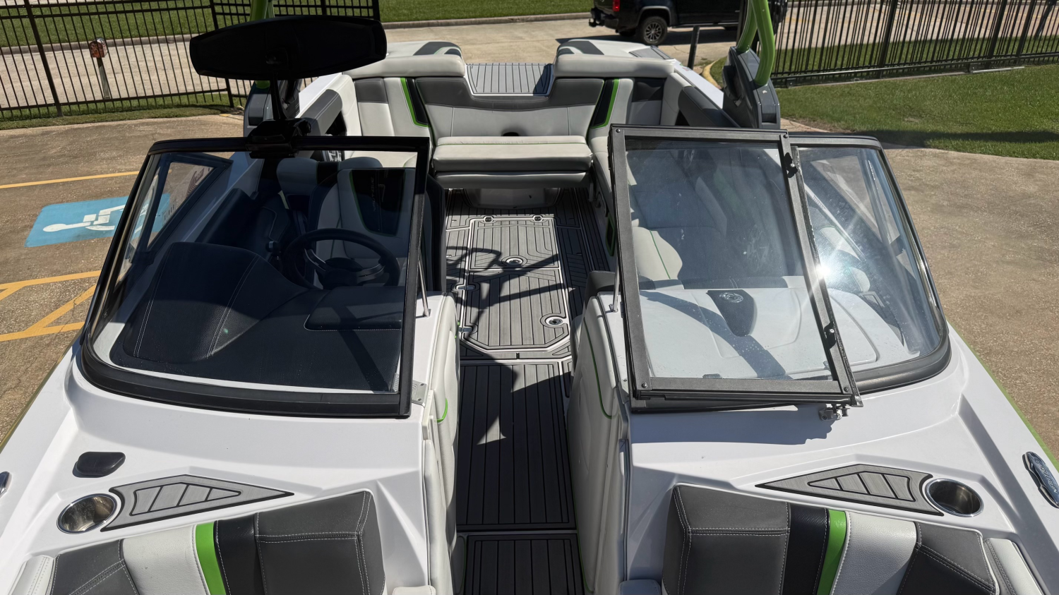 2015 Nautique G25
