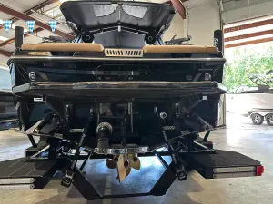 2027-supreme-s220-147360-image3