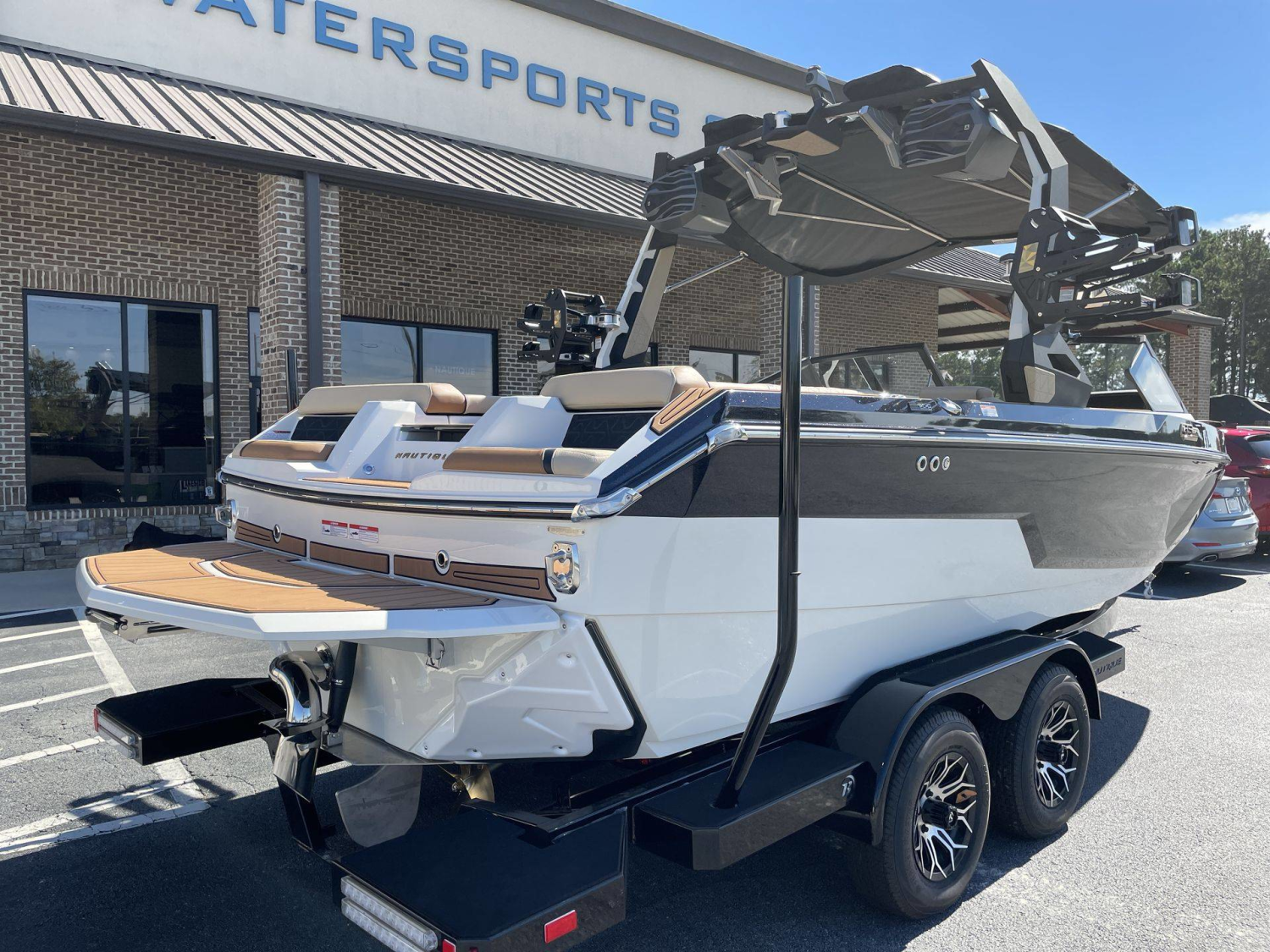 2027 Nautique GS20