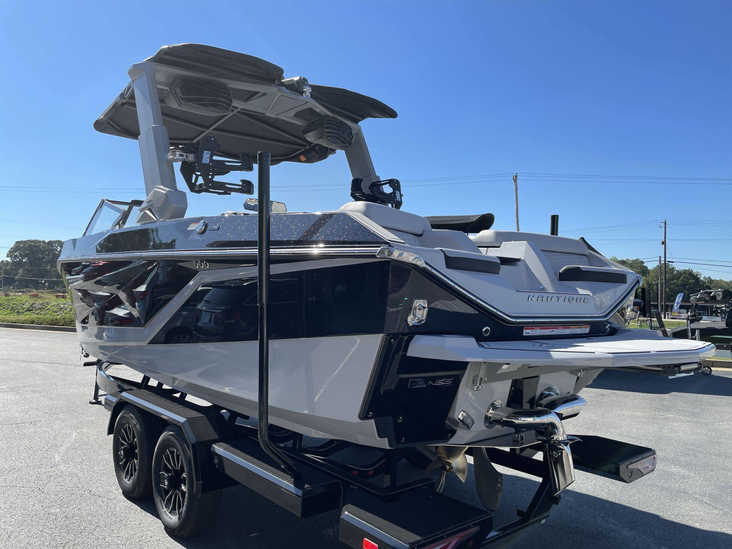 2027 Nautique G23