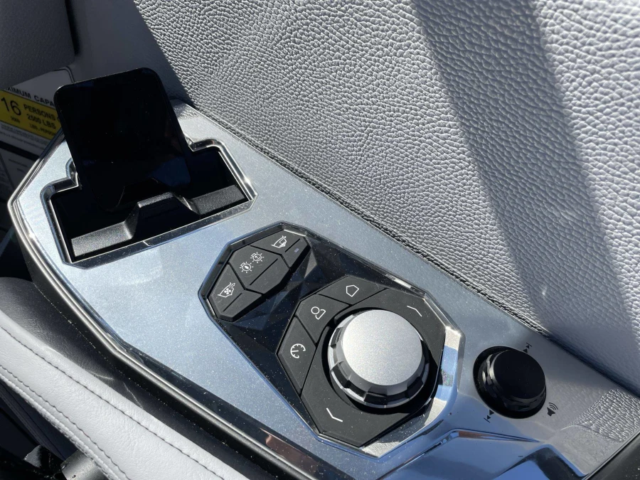 2027-nautique-g23-147362-image26