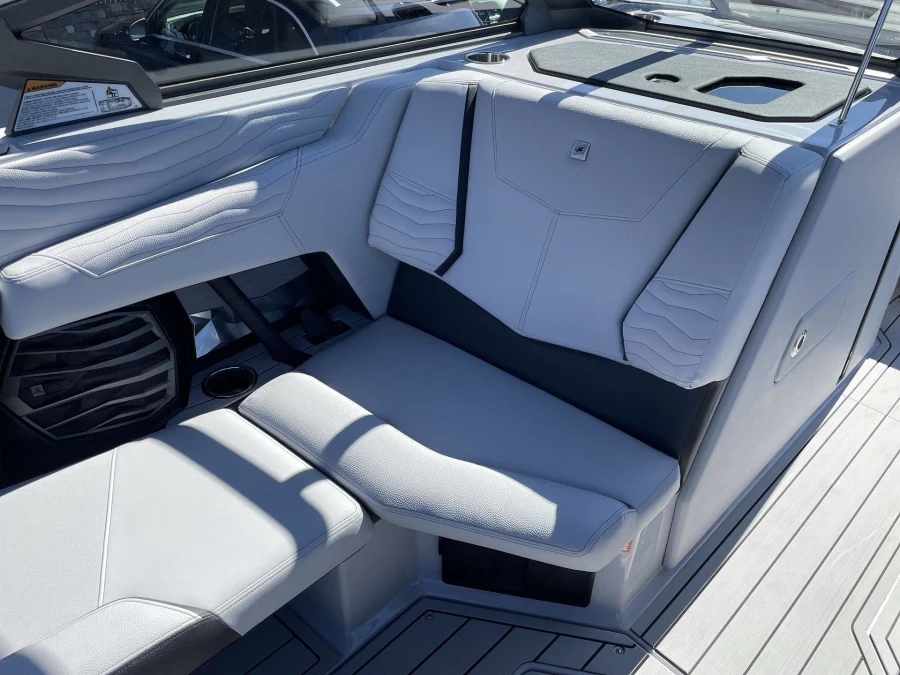 2027-nautique-g23-147362-image29