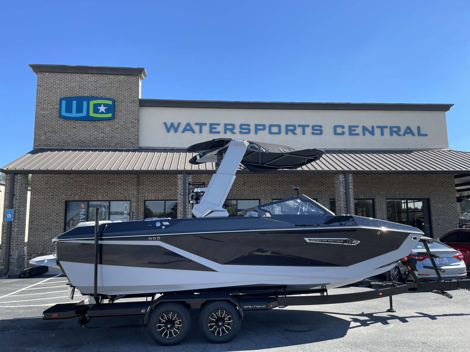 2027 Nautique G23