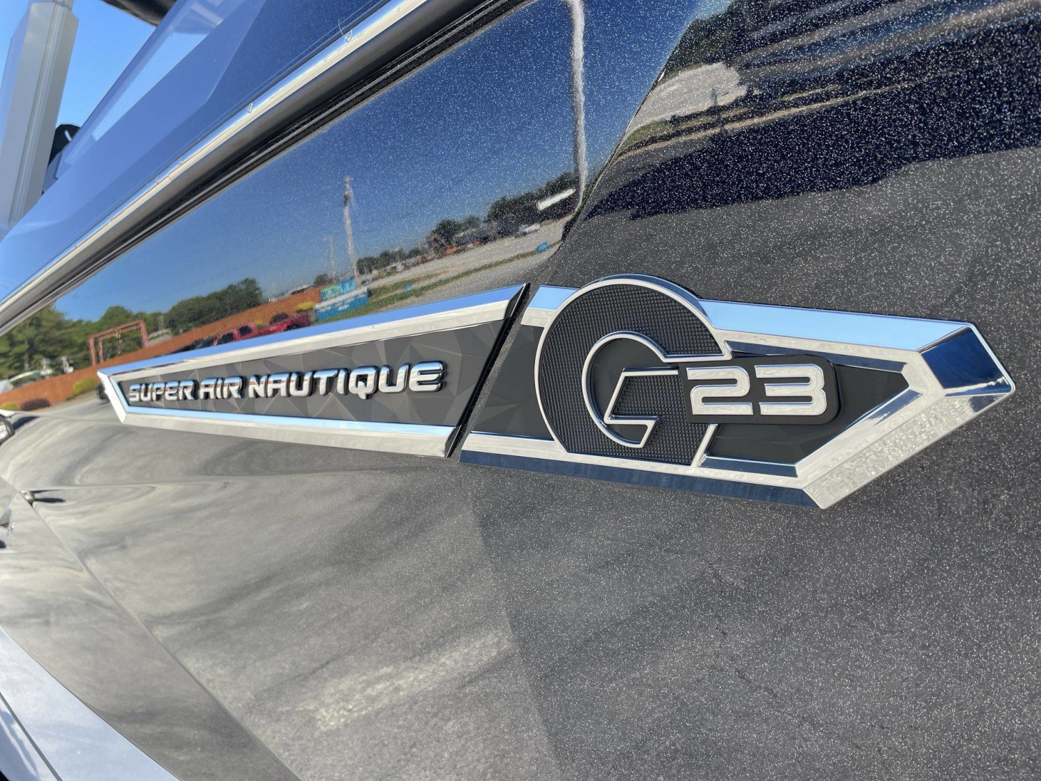 2027 Nautique G23