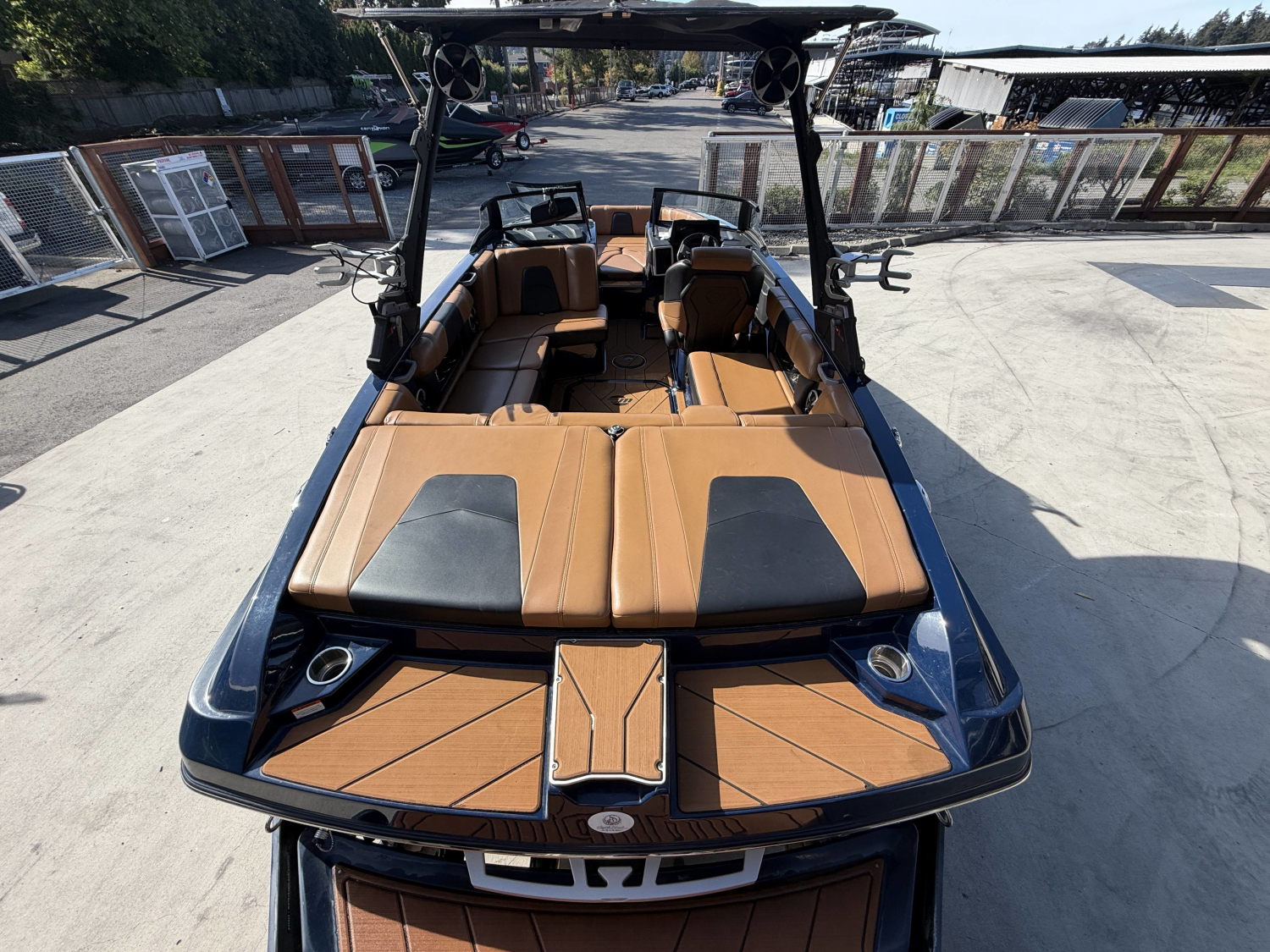 2021 Malibu 21 MLX