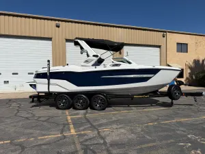 2027-mastercraft-x24-147370-image2