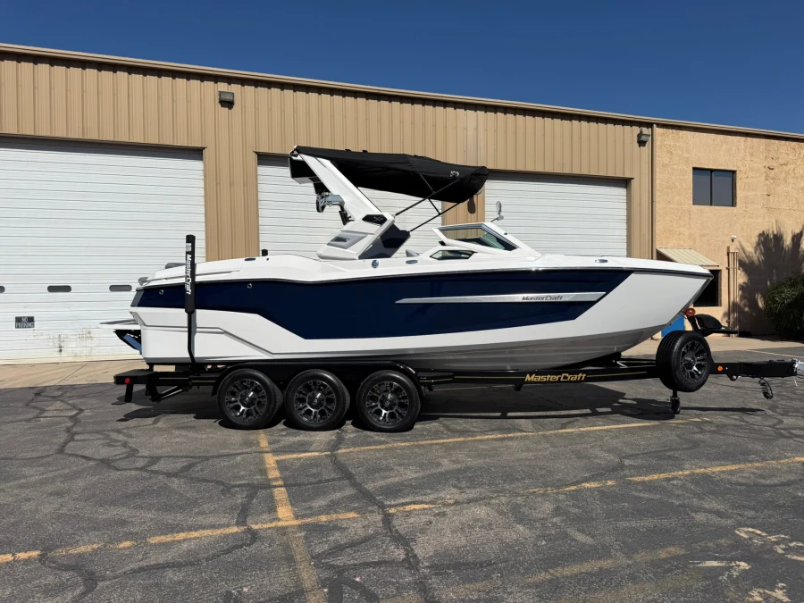 2027-mastercraft-x24-147370-image9