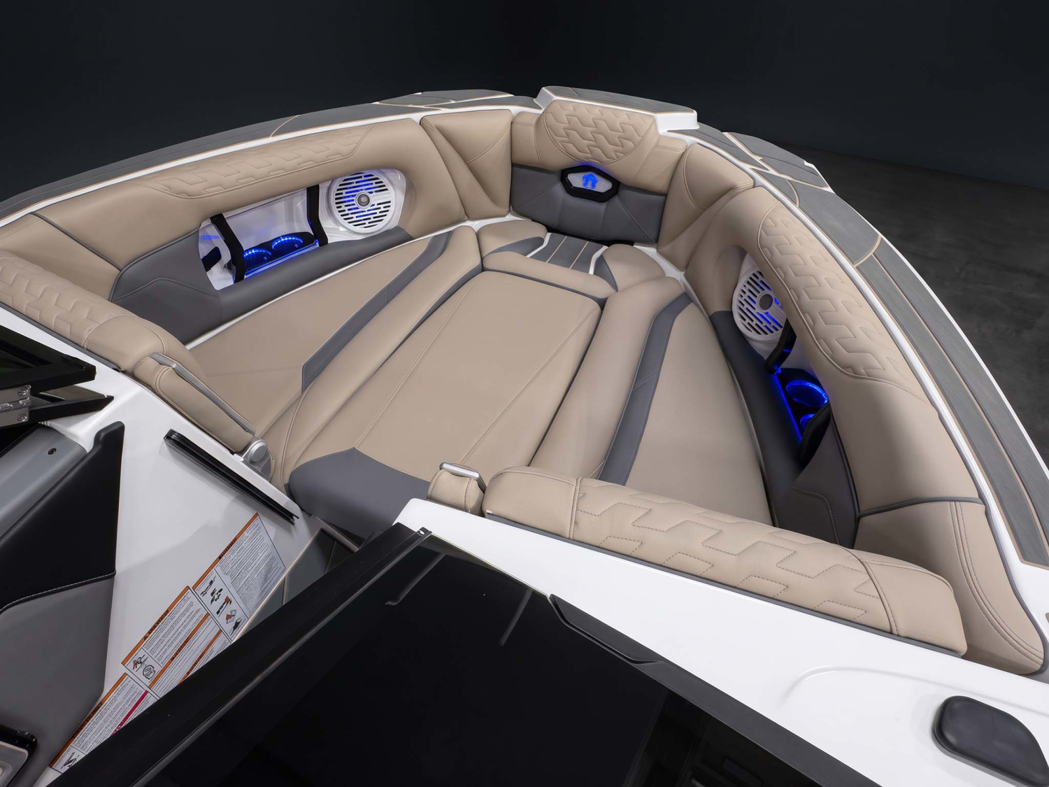 2026 Centurion Boats Ri245