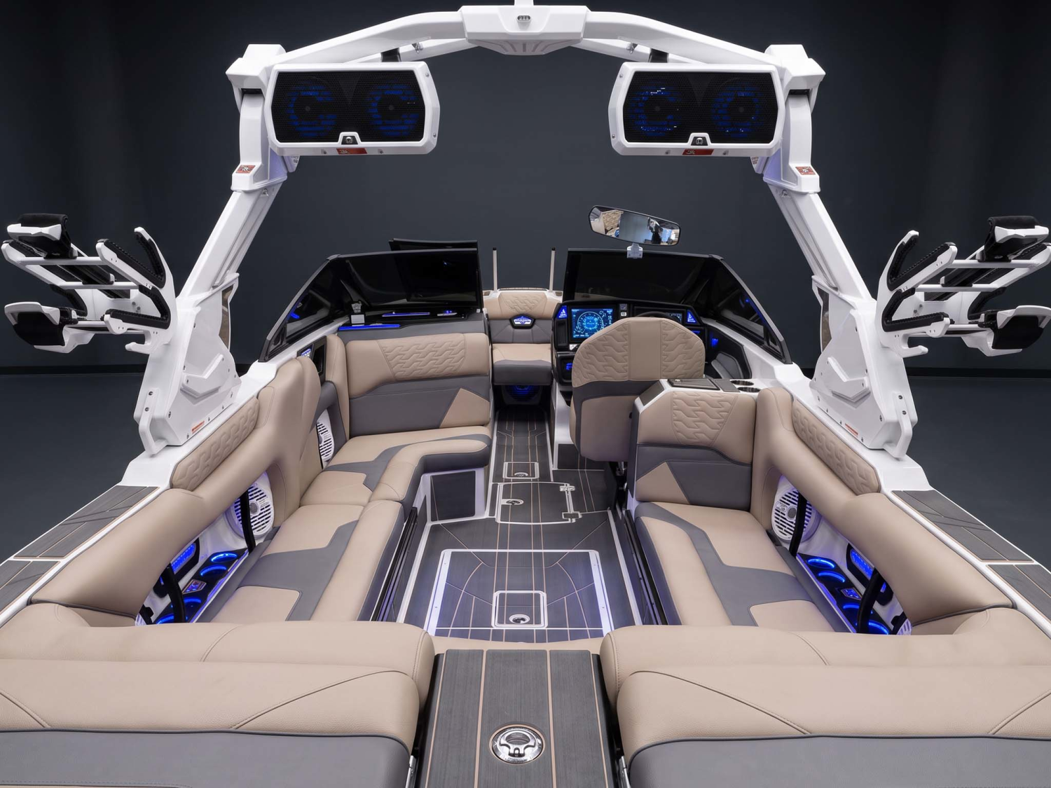 2026 Centurion Boats Ri245