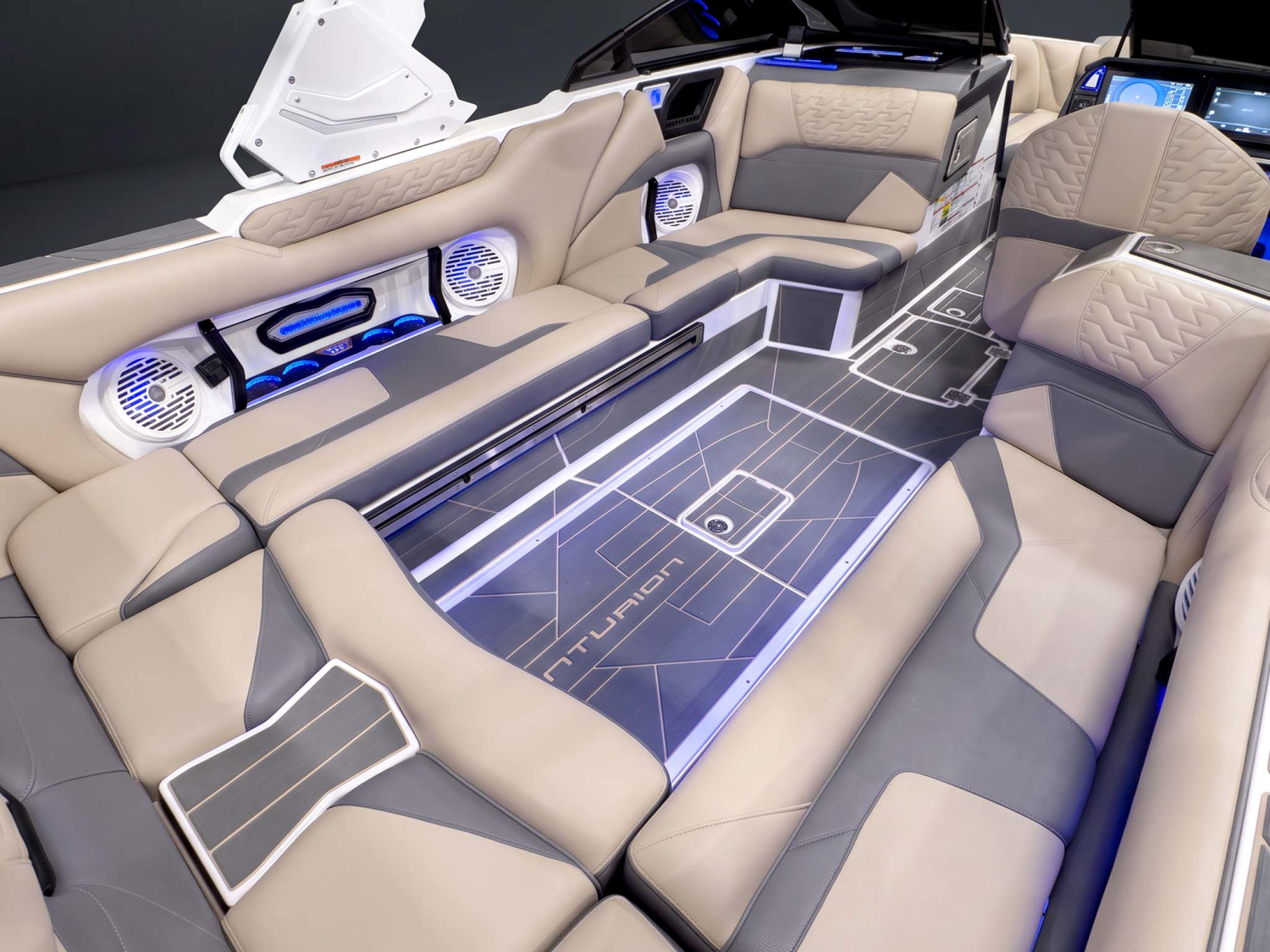 2026 Centurion Boats Ri245