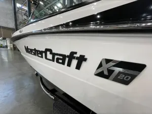 2021-mastercraft-xt20-147389-image3