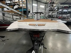 2021-mastercraft-xt20-147389-image5