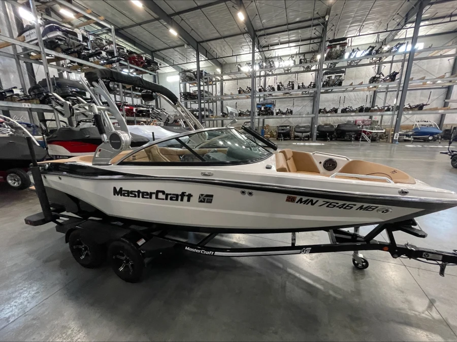 2021-mastercraft-xt20-147389-image6