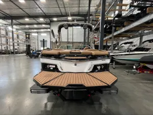2021-mastercraft-xt20-147389-image8