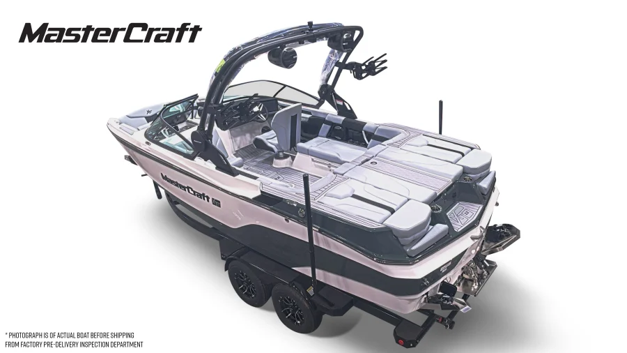 2027-mastercraft-xt22-147390-image2