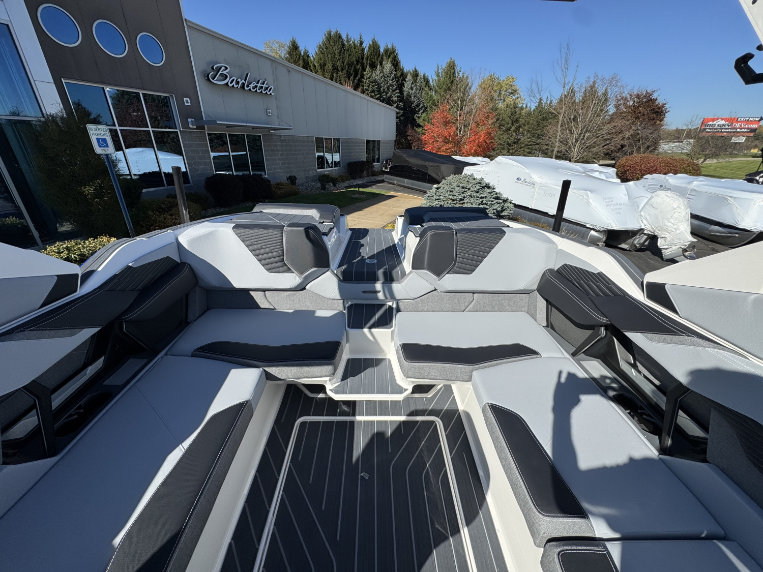 2027 MasterCraft X22