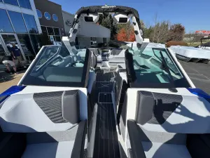 2027-mastercraft-x22-147391-image20