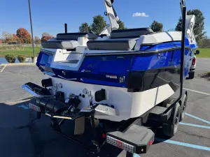 2027-mastercraft-x22-147391-image6