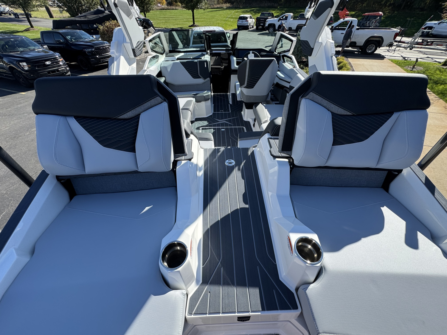 2027 MasterCraft X22