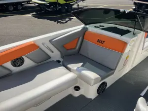 2016-mastercraft-nxt22-147392-image9