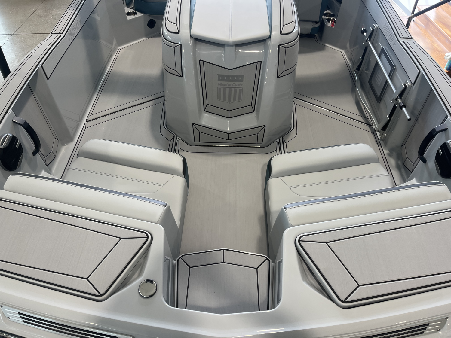 2027 MasterCraft Prostar