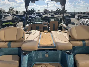 2027-mastercraft-xt24-147395-image4