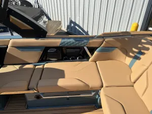2027-mastercraft-xt24-147395-image6