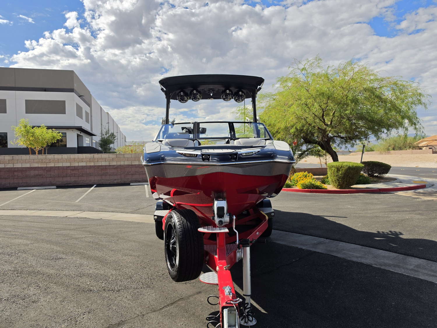2018 Malibu Boats M235
