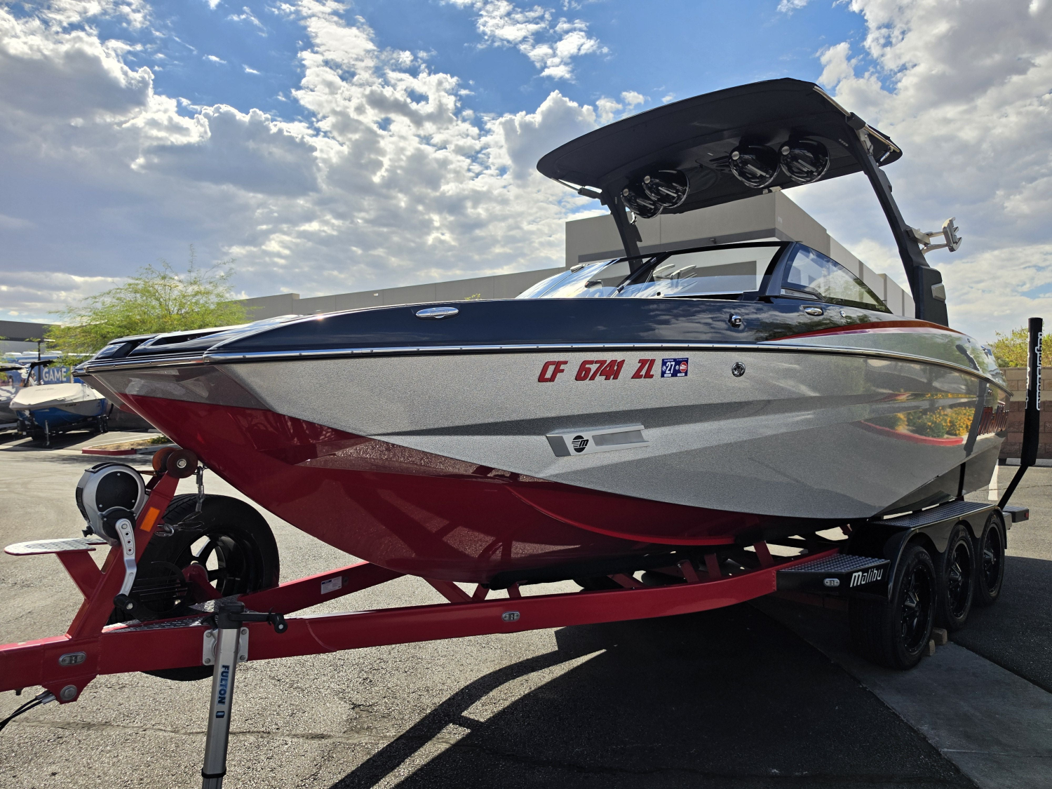 2018 Malibu Boats M235