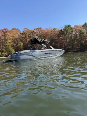 2025-mastercraft-x24-147402-image1.webp