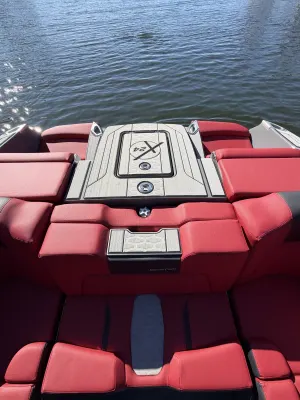 2025-mastercraft-x24-147402-image15.webp