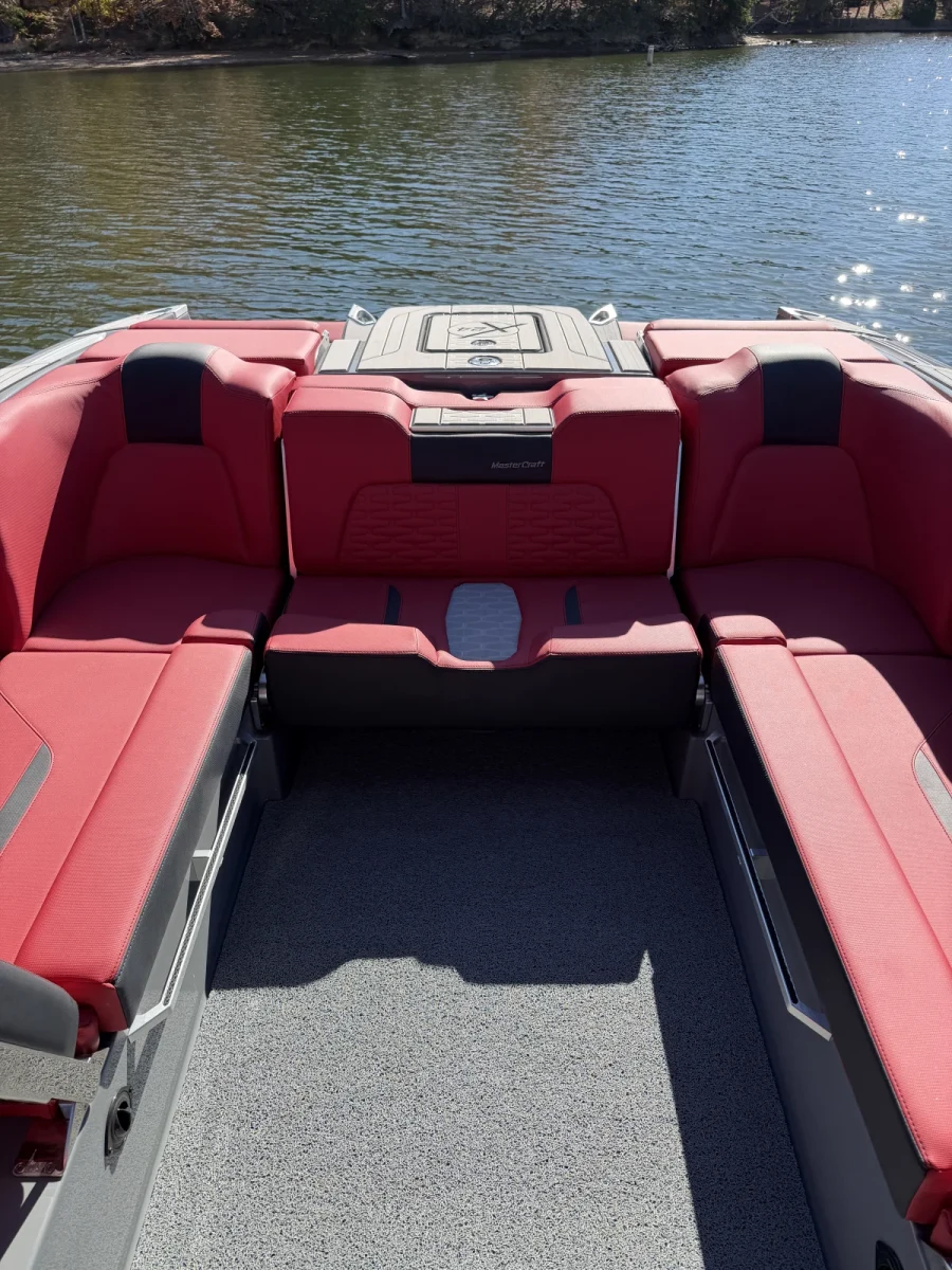 2025-mastercraft-x24-147402-image5.webp